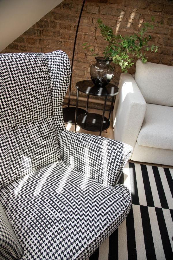 #stayhere - Brand New Authentic Pilies - Heart Of Old Town Vilnius