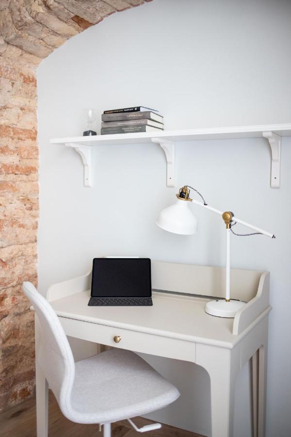 #stayhere - Brand New Authentic Pilies - Heart Of Old Town Vilnius